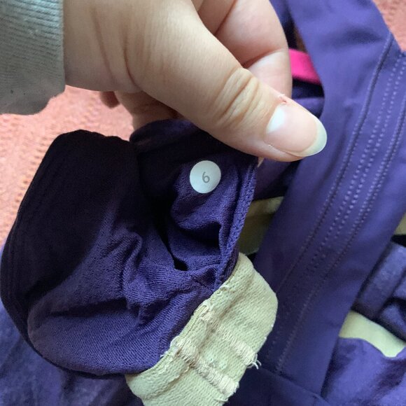 lululemon built-in bra tank - Picture 13 of 13